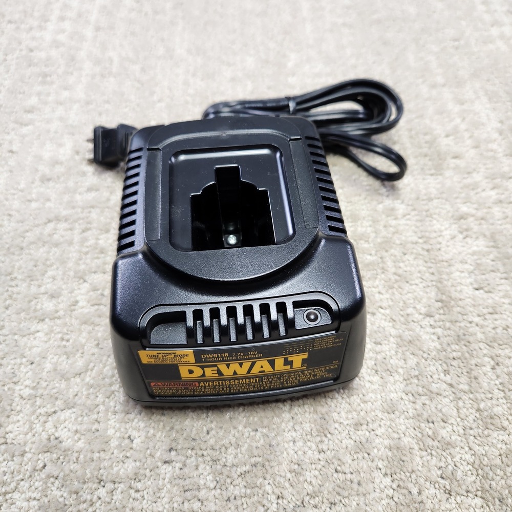 Dewalt DW9116 7.2V-18V 1-Hour NiCd Battery Charger Black Power Tool Accessory
